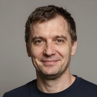 Портрет Марко, эксперта по обзорам VR-покерных румов от команды Query Guild